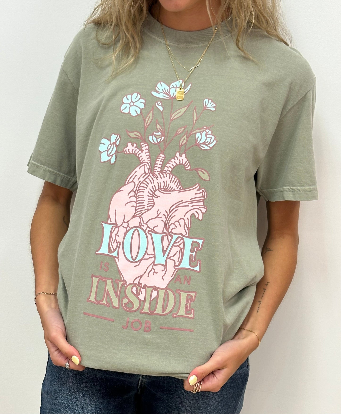 LOVE IS AN INSIDE JOB - RTS (S, M, L, XL, 2X, 3X)